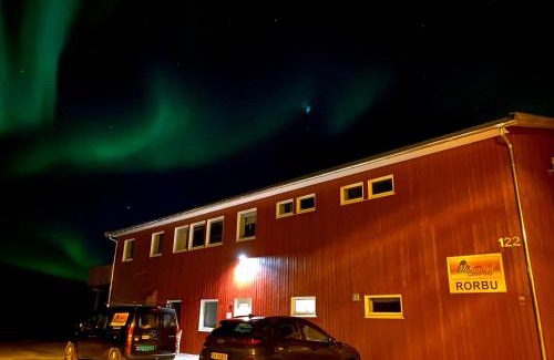 Bleik House | Midnattsol rom og hytter