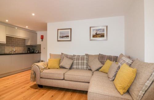 Mevagissey Apartment | Midships