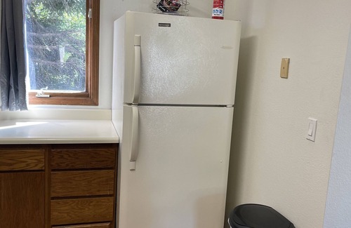 Bayshore - Klatt House | Midtown location 3 minutes from shopping mall with possible car rental add on.