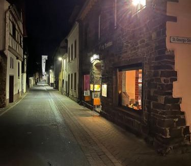 Treis-Karden Hotel | Mike‘s Mosel Lodge