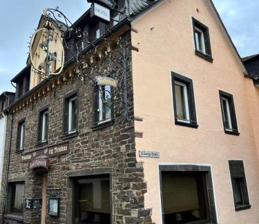 Treis-Karden Hotel | Mike‘s Mosel Lodge