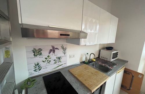 Porta Venezia Apartment | Milan: Bright studio in Porta Venezia, a few steps from the city center