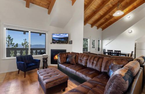 Tahoe Village House | Mile High Mountain - Carson Valley Views