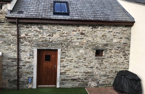 St Teath Cottage | Milking Parlour, modern barn conversion. Nr Tintagel, Bude, Padstow & beach.