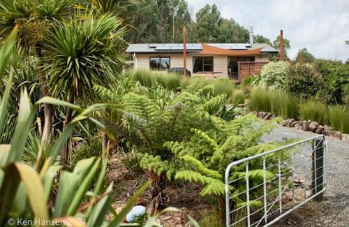 Kaimarama House | Mill Creek Cottage