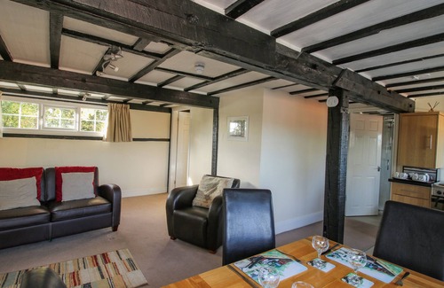 Nantwich Cottage | MILL END, pet friendly, with a garden in Wrenbury
