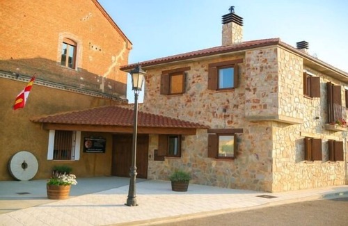Montamarta Cottage | mill house 1914 for 16 people