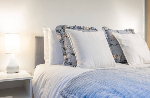 Riverside Apartment | Millennium Embankment by Tŷ SA- Cardiff