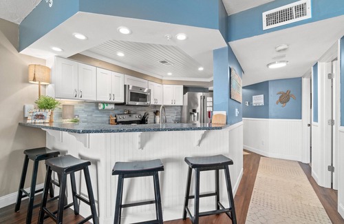 Biltmore Beach Condo | Million Dollar View On Family Friendly Beach - Includes Beach Chairs