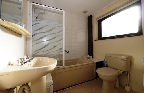 Widemouth Bay Cottage | Millook Cottage 73368 - sleeps 6 guests in 3 bedrooms