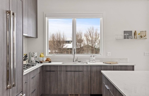 Southern Crossing House | Millpointe Modern 4.0 - Luxury Meets Location - Sauna, Cold Plunge, Concerts!