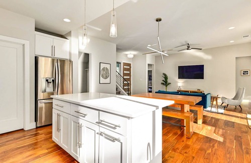 Steiner Ranch House | Min to Lake Austin + Travis, New LOW Summer Rate