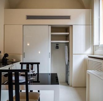 Old Town Apartment | Mini-loft just steps from the Duomo of Modena
