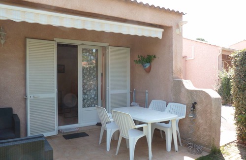 Pineto Villa | Mini villa by the sea, gated residence with trees.