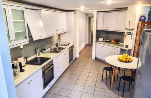 Vari House | Minimal house with pool and large garden at Varkiza. 5 minutes from the beach!