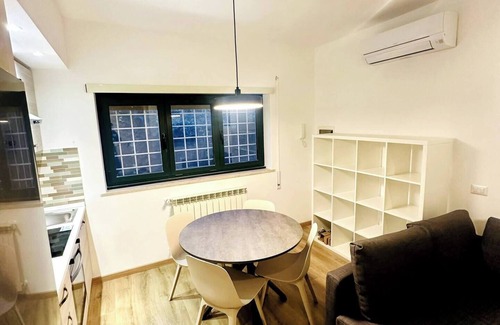 Zona LI La Storta House | Minimal modern bungalow with wifi free park