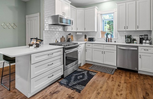 Minneapolis House | MINNeSTAY* Theodore Wirth Classic | Pet Friendly