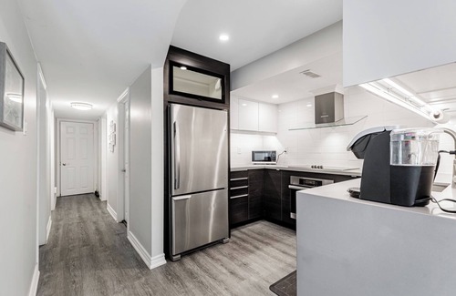 Vaughan House | Minutes away from York Region's best attractions!