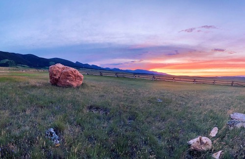 Story House | Minutes from being on top of Big Horn Mountains, with great SxS & ATV trails!