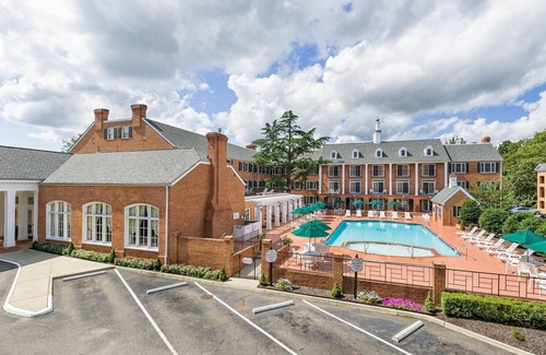Williamsburg Villa | Minutes from Busch Gardens & Colonial Williamsburg - Resort Pool & Free Parking