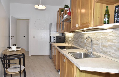 Zona XV Torre Maura Apartment | Minutes from downtown with the subway only 20 m from the house.