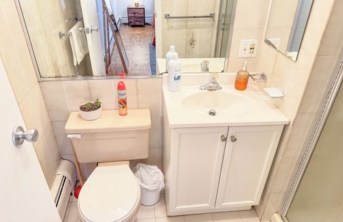 West New York Apartment | Minutes to NYC convenient and spacious