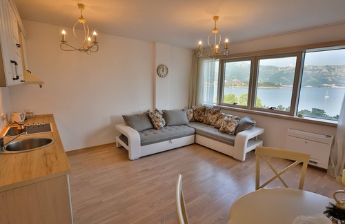 Centar Apartment | Miracle -perfect apartment with charming seaview, romantic white and comfortable