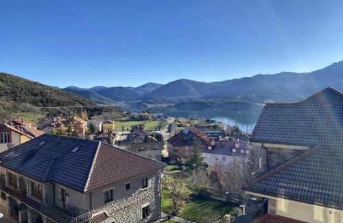 Riano Apartment | Mirador Solasierra montaña y pantano VUT-LE-5623