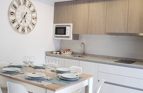 Herce Apartment | MIRADORES DEL ISASA. SUITABLE GREAT RESERVATION