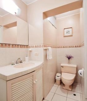 Leuro House | Miraflores Habitación Baño Compartido
