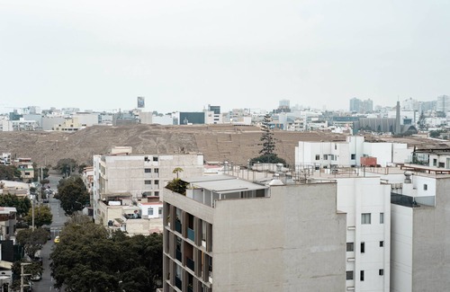 Miraflores Apartment | Miraflores Luxury Stay | Up to 8 Guests | Parking | Near Kennedy & HuacaPucllana