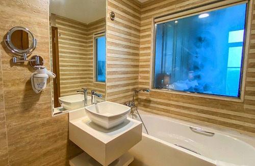 Al Kubus Hotel | Mirage Bab Al Bahr Hotel