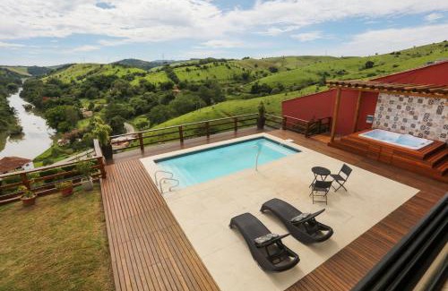 Paraibuna House | Mirantes Paraibuna - Casa Vermelha
