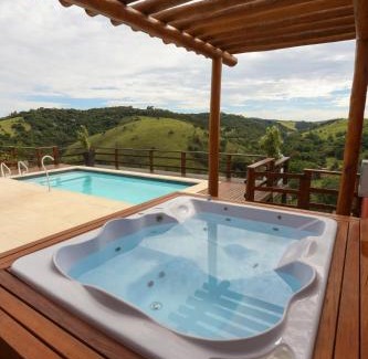 Paraibuna House | Mirantes Paraibuna - Casa Vermelha