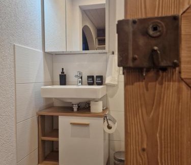 Mirchel Hotel | Mirchel Pintli Zimmer 1, Hotel und Restaurant