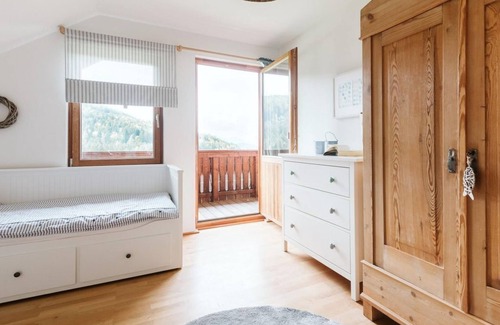 Ferndorf House | Mirnock Ahoi - Ferienhaus, Dusche und Bad, WC, 3 Schlafräume