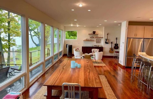 Traverse City House | Mission Point 6BR Gem | Bay Views, Private Beach
