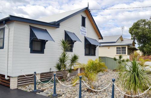 South West Rocks House | Mistys Beachside Cottage - Bring your own linen.