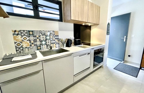 Faaa Condo | Mititai condo, sea view & pool, the quiet place near the airport