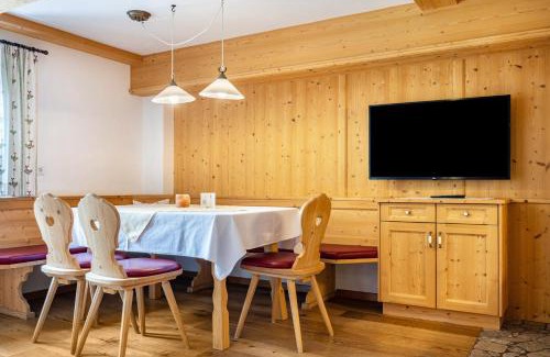 Anterselva Apartment | Mitterbruggehof Apt Enzian