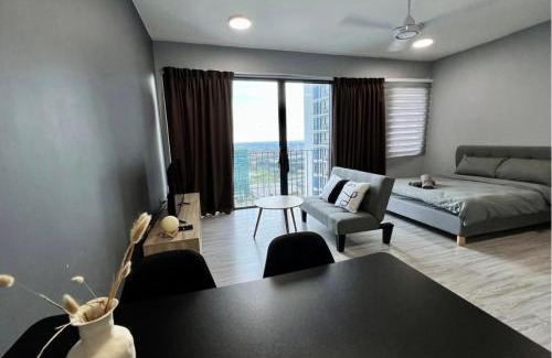 Shah Alam Apartment | Miu's Cozy Stay at Trefoil Setia City