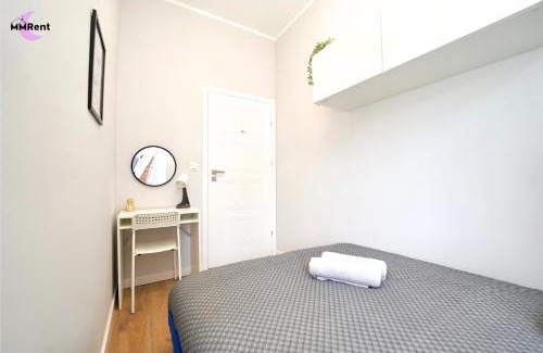 Gdansk City Center House | MMRent Greece Room