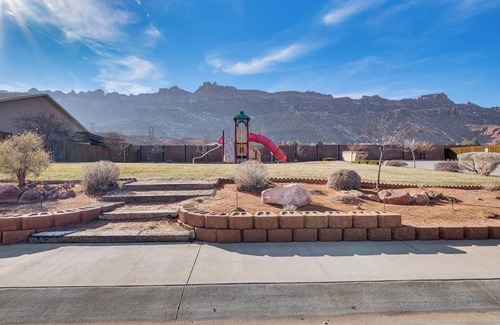 Moab South Valley Cottage | Moab Retreat: 10 Mi to Arches National Park!