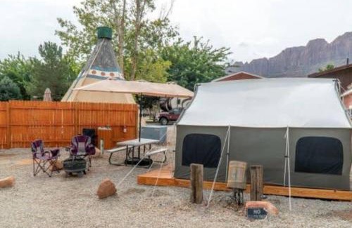 Moab South Valley House | Moab RV Resort Glamping Setup Tent in RV Park #4 OK-T4