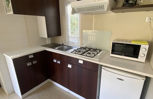 Saint-Pompont House | Mobile Home 'Du Soleil' with Shared Pool, Private Terrace and Wi-Fi