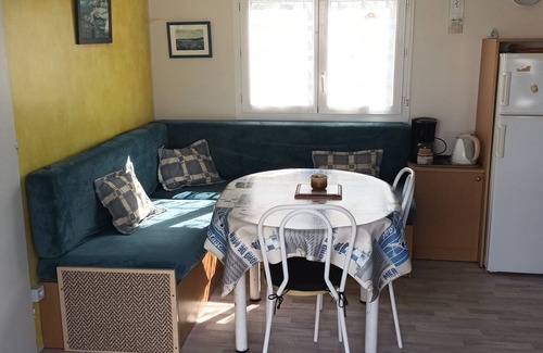 Coatascorn House | Mobile Home 'Entre Terre Et Mer' with Private Terrace and Private Garden