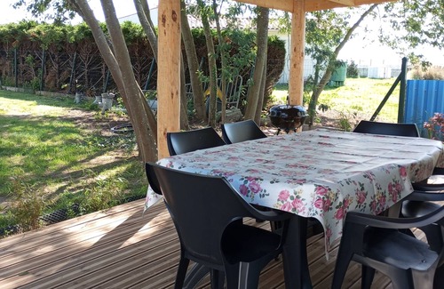 Sablonceaux House | Mobile home in a private estate near Royan