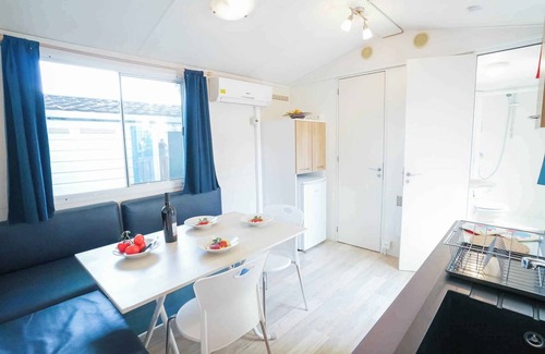 Gralaoni-Pralesi-Cisano House | Mobilehome with air conditioning, terrace and pool