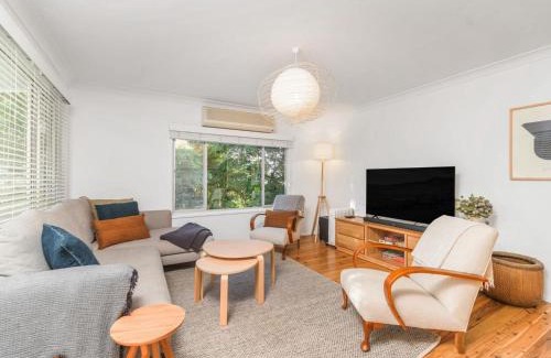 Hyams Beach House | Mobys at Hyams Beach
