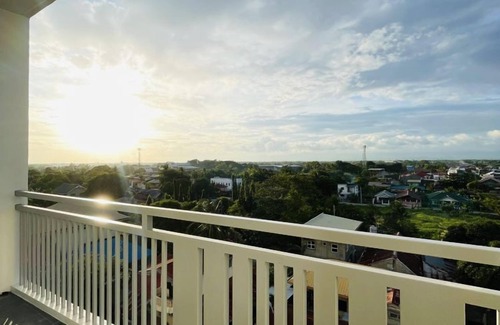 Mandurriao Condo | Modern 1-Bedroom Condo with Balcony at WV Towers